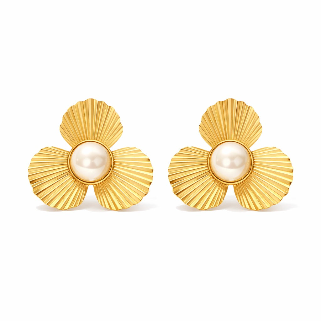 Arete Flor de Perla (Chapado en Oro 18K)