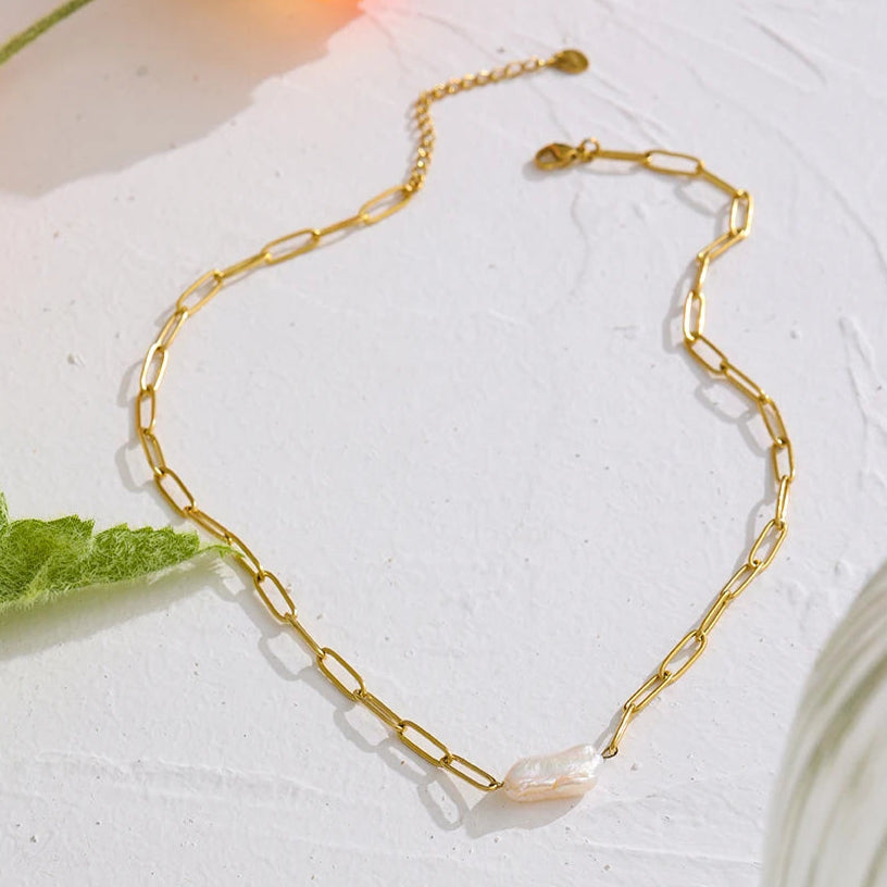 Collar de Perla Rústica con Eslabones (Chapado en Oro 18K)