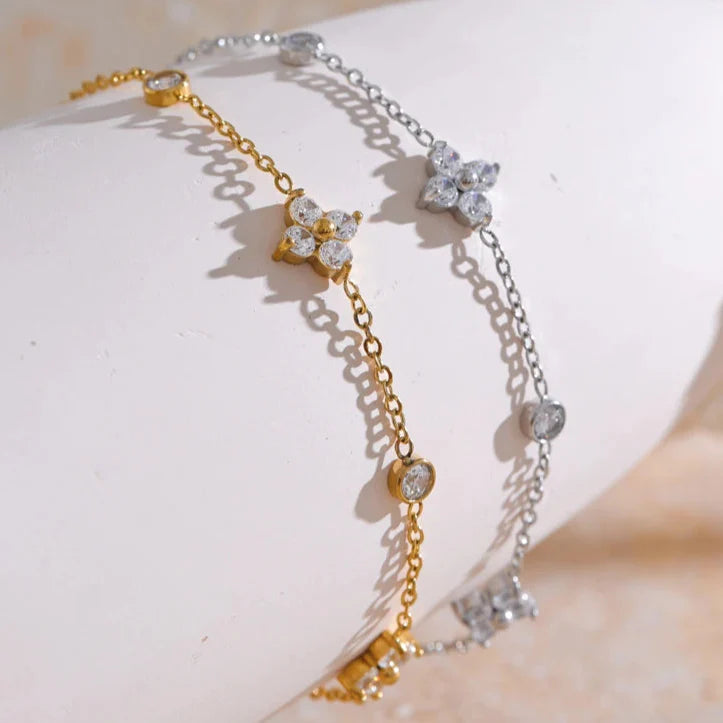 Pulsera Constelación con Circonitas (Chapado en Oro)