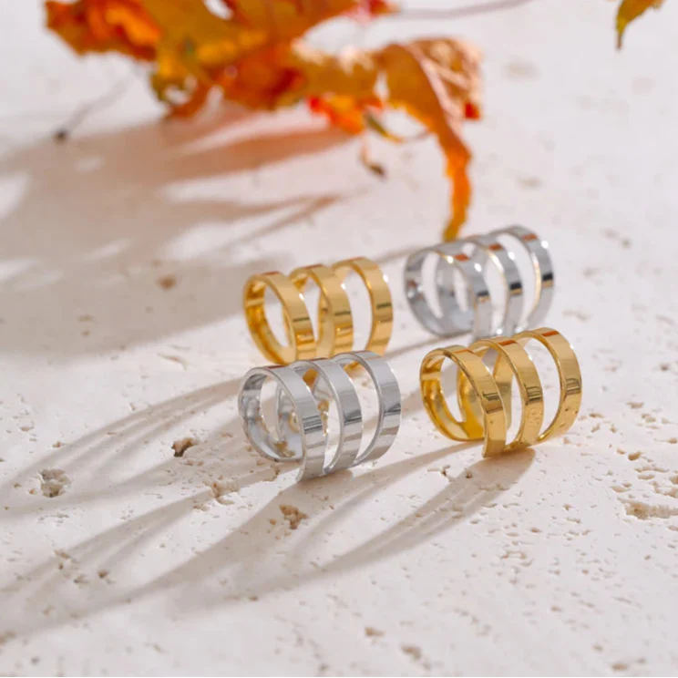Pendiente Earcuff Camille (Chapado en Oro)