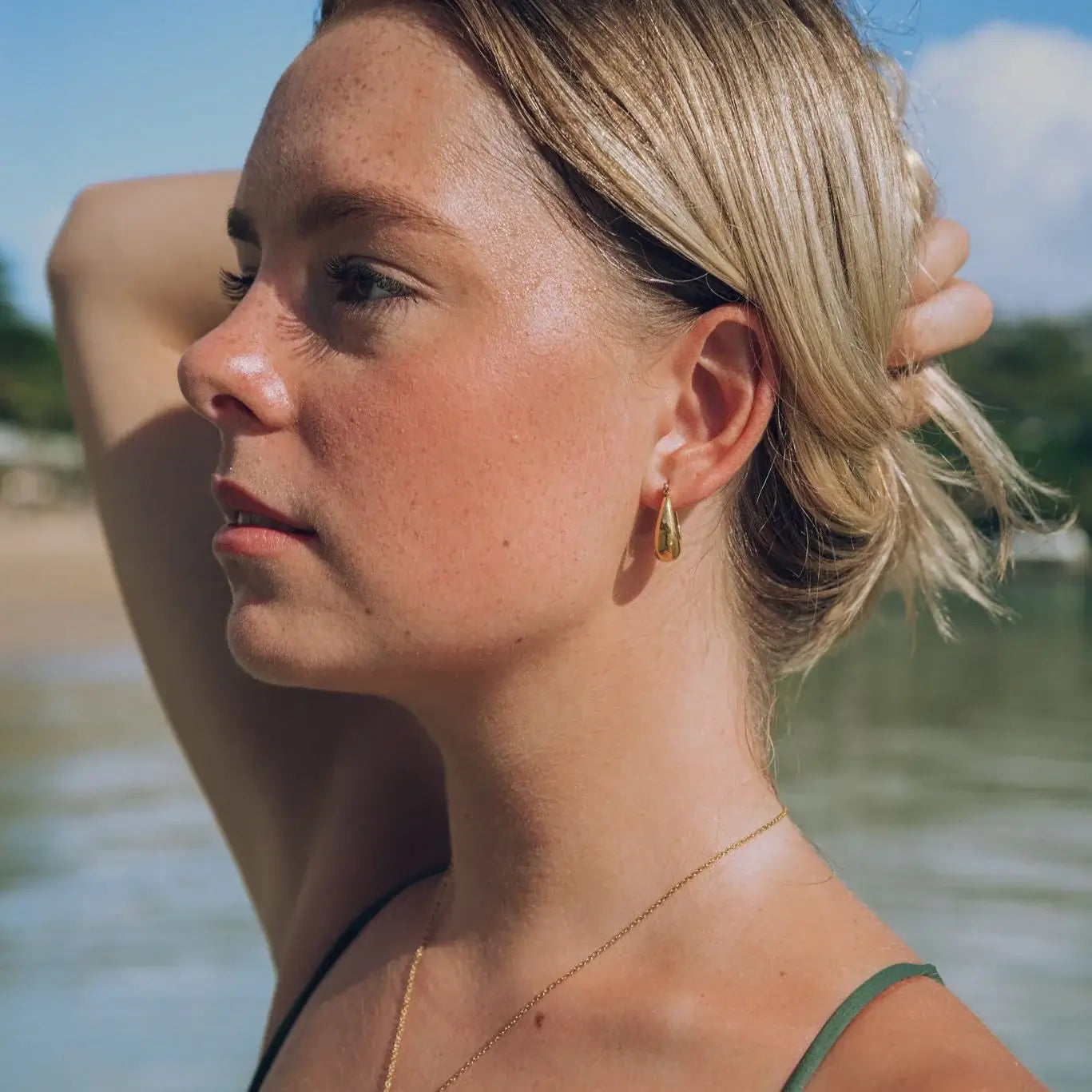 Aretes Argolla Canoa (Chapado en Oro)