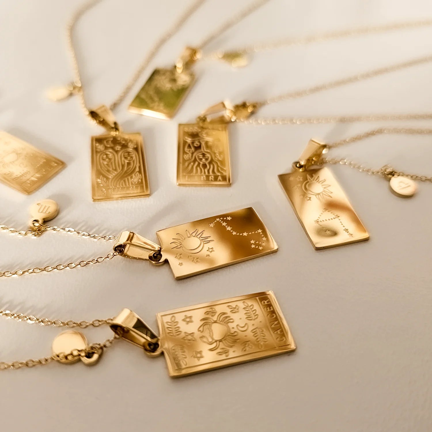 Colección Zodíaco - Collares con Colgantes de los Signos del Zodíaco
