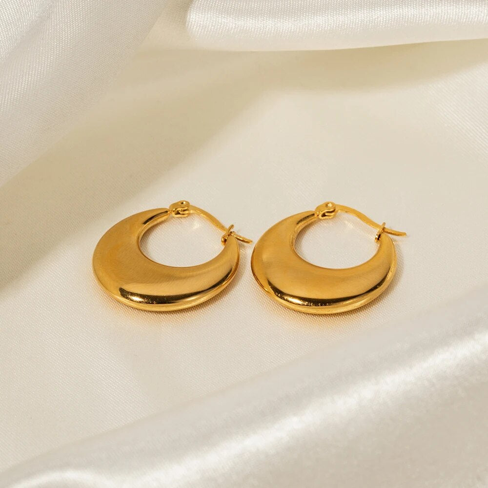 Arete en Aro Bold Nolita (Chapado en Oro 18K)