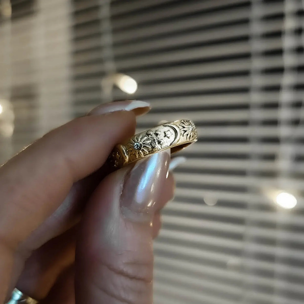 Anillo Celeste Sol y Luna Circonia (Chapado en Oro 18K)