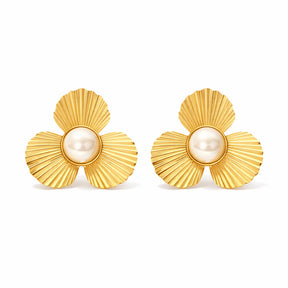 Arete Flor de Perla (Chapado en Oro 18K)
