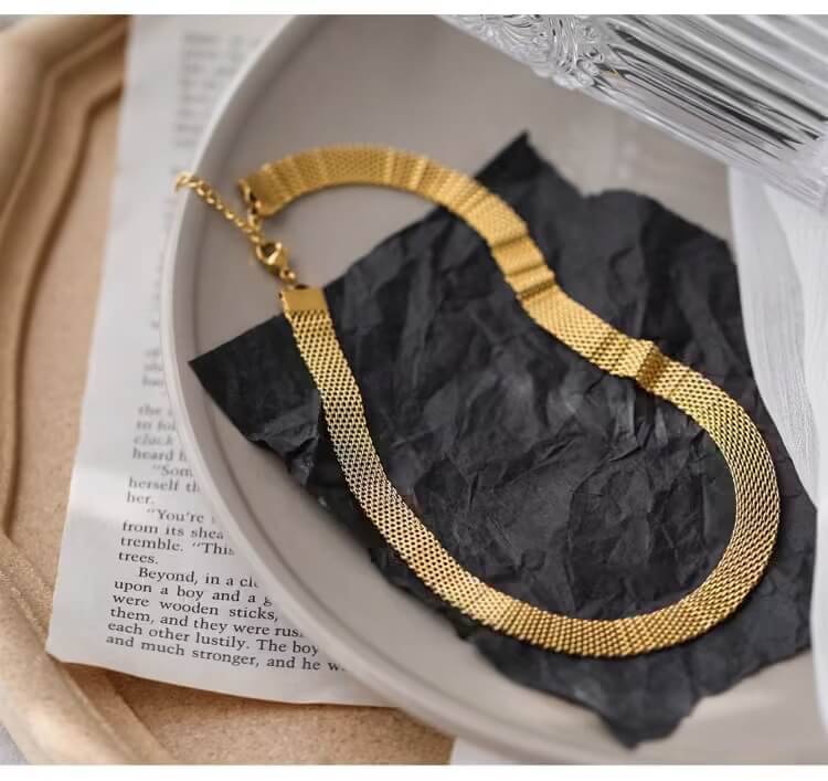 Collar Choker de Malla Elegante (Chapado en Oro)