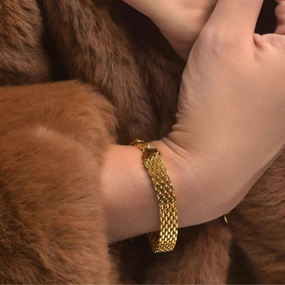 Pulsera Malla Elegante (Chapado en Oro)