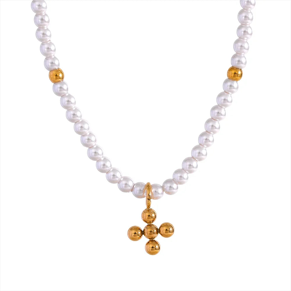 Collar de Perlas con Colgante de Cruz (Chapado en Oro 18K)