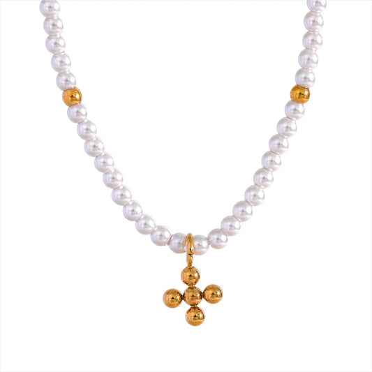 Collar de Perlas con Colgante de Cruz (Chapado en Oro 18K)