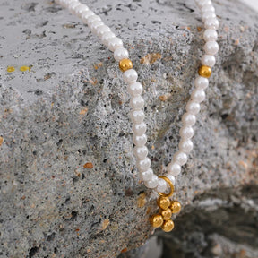 Collar de Perlas con Colgante de Cruz (Chapado en Oro 18K)