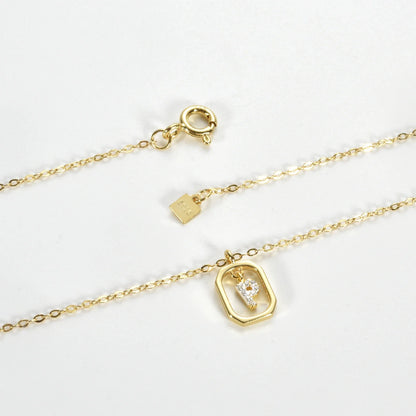 Collar Iniciales con Zirconia (Chapado en Oro 18K)