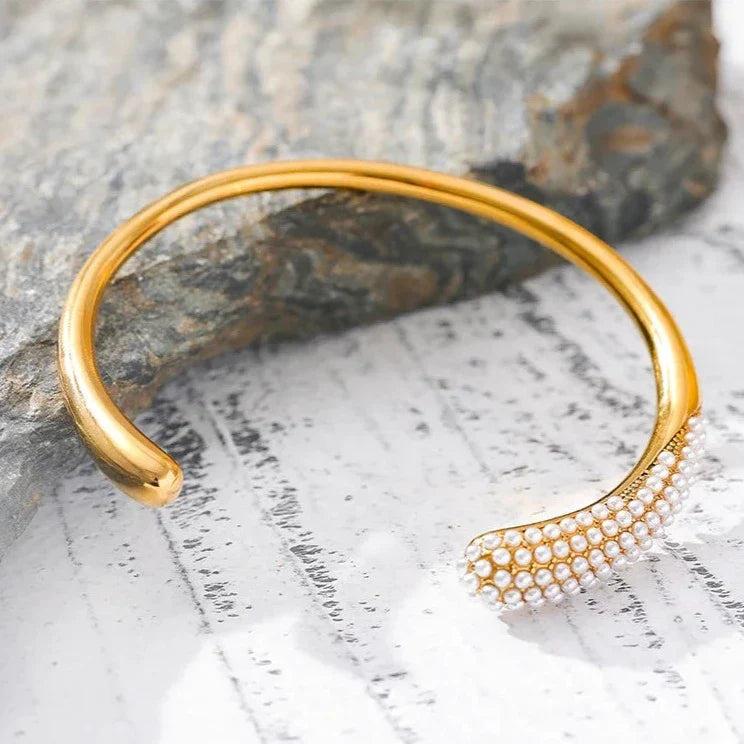 Pulsera Spike Perlas (Chapado en Oro 18K)