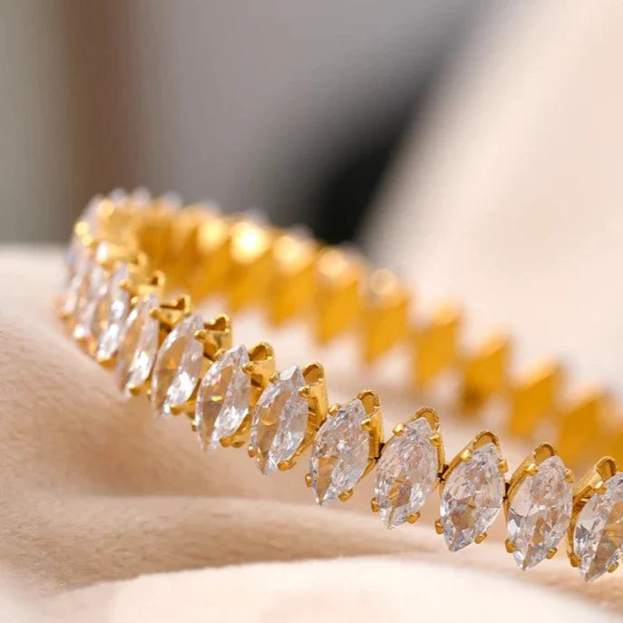 Brazalete Vicenza Coroa de Zircônia Marquise (Chapado en Oro 18K)