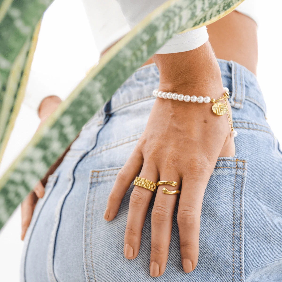 Anillo Abrazo (Chapado en Oro 18K)