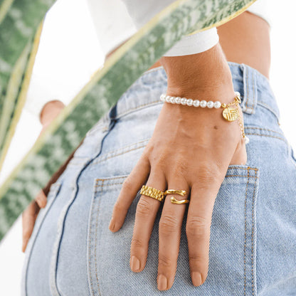 Anillo Abrazo (Chapado en Oro 18K)