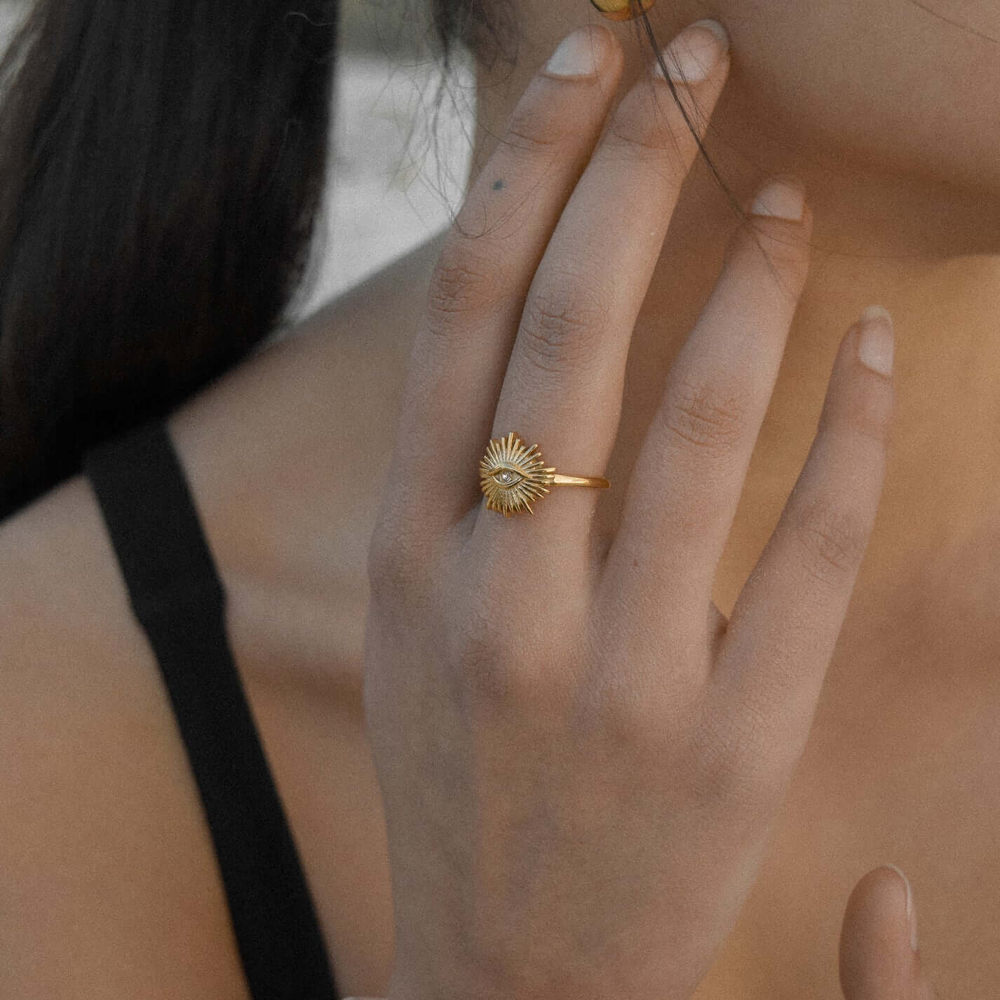 Anillo Occhio (Chapado en Oro 18K)