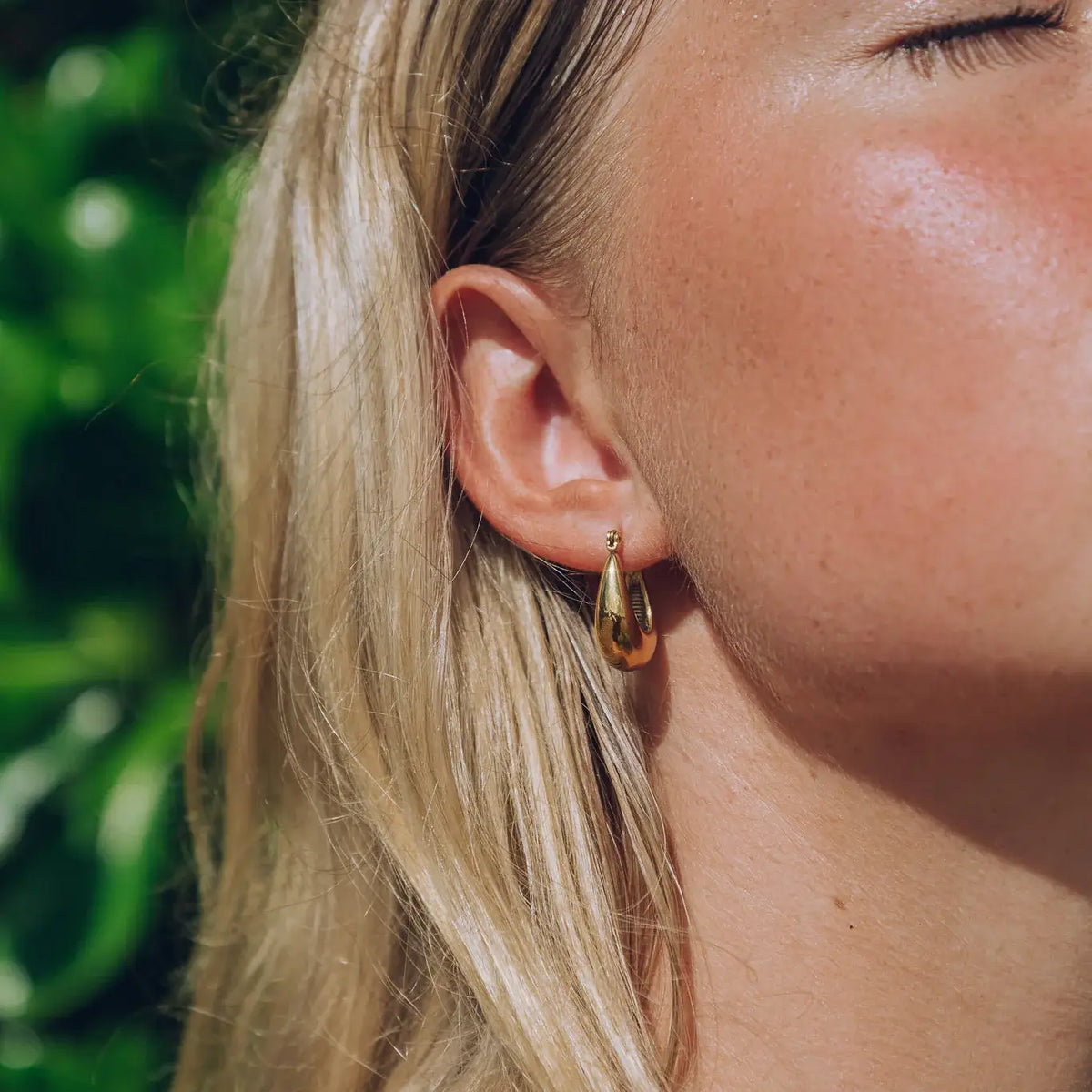 Aretes Argolla Canoa (Chapado en Oro)