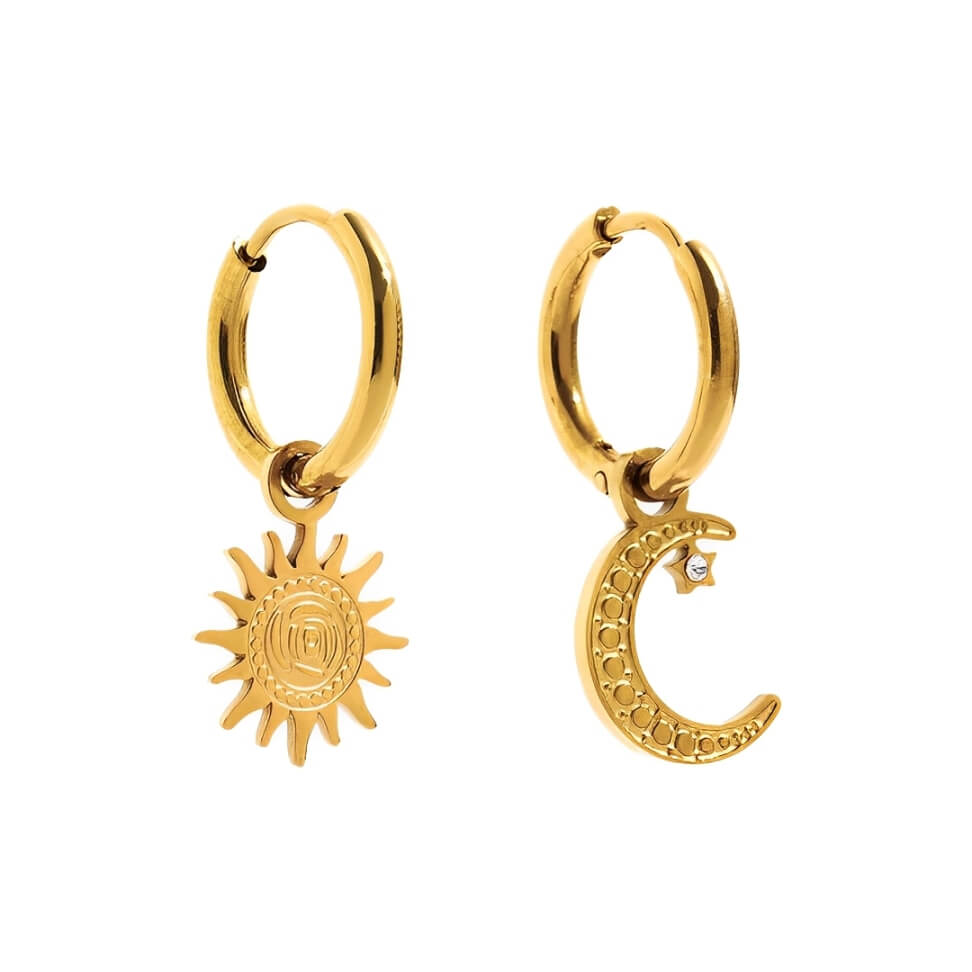 Arete de Aro Sol y Luna (Chapado en Oro 18K)