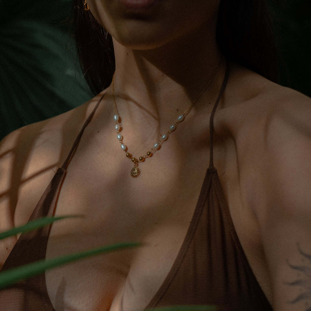 Collar Sol con Perlas (Chapado en Oro)