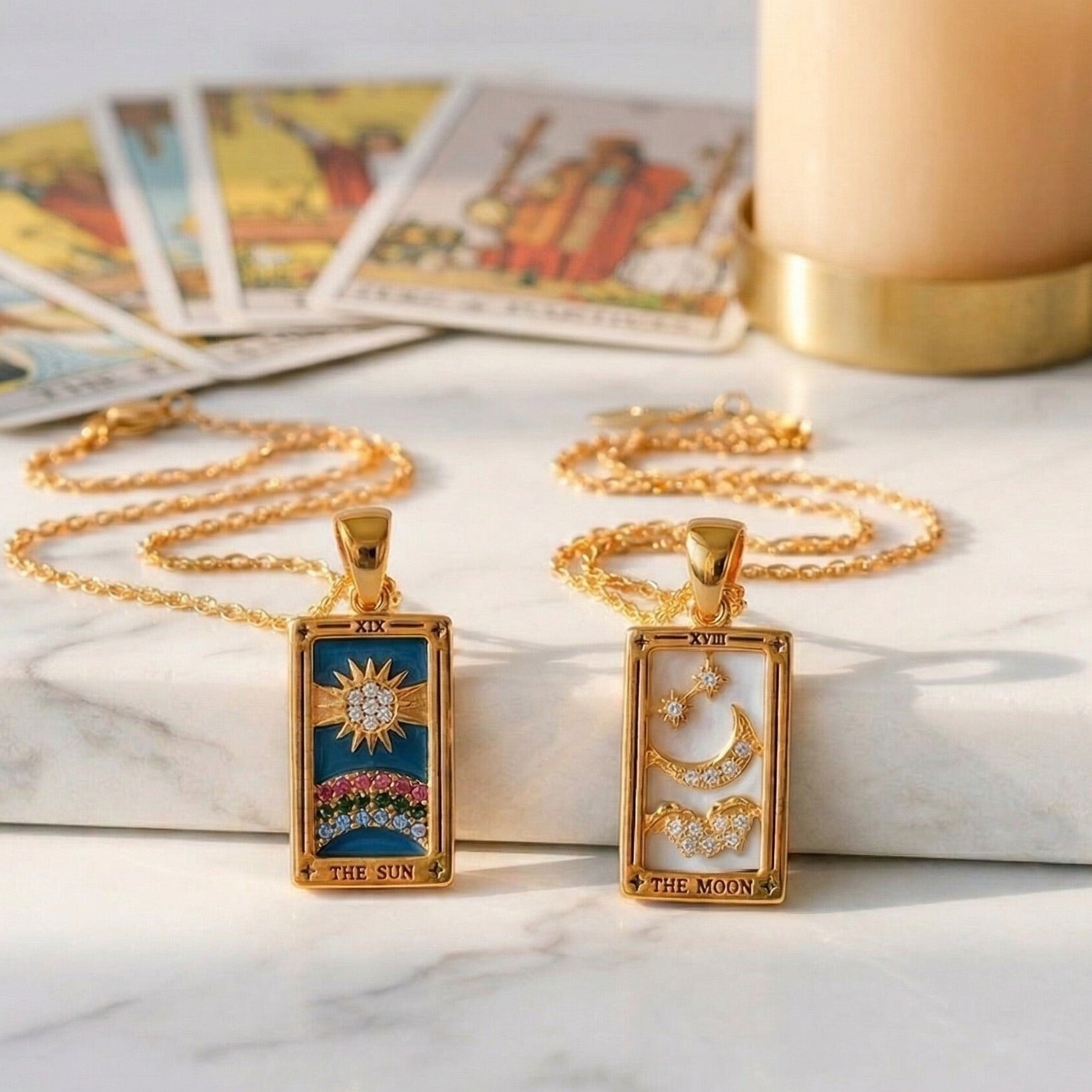 Colección Tarot - Collares con Colgantes de las Cartas (Chapado en Oro 18K)